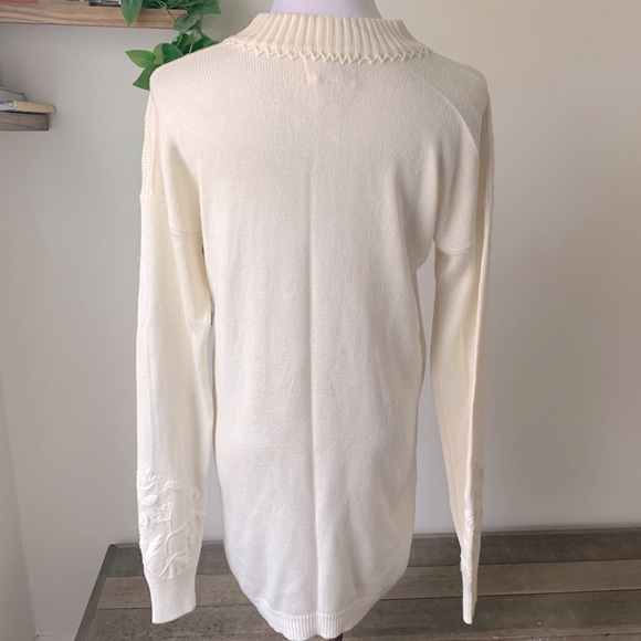 Embroidered Sweater - Picture 5 of 6